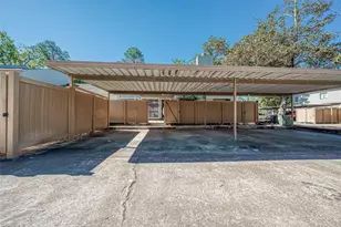 12829 Briarwest Cir, Houston, TX 77077 - Photo 45