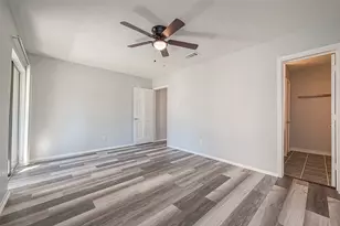 12829 Briarwest Cir, Houston, TX 77077 - Photo 7
