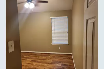 5406 Meadow Canyon, Sugar Land, TX 77479 - Photo 11