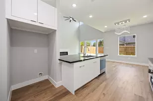4923 Golden Forest Dr, Houston, TX 77091 - Photo 15