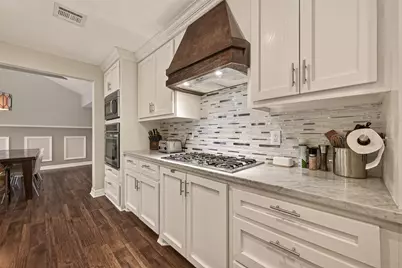 11102 Hillcroft Avenue, Houston, TX 77096 - Photo 15