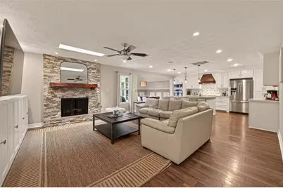 11102 Hillcroft Avenue, Houston, TX 77096 - Photo 7