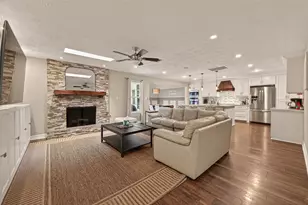 11102 Hillcroft Ave, Houston, TX 77096 - Photo 7