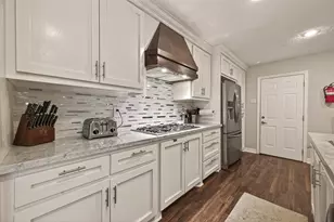 11102 Hillcroft Ave, Houston, TX 77096 - Photo 19