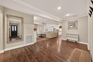 11102 Hillcroft Ave, Houston, TX 77096 - Photo 5