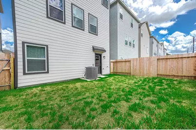 14954 Eagle Feather Drive, Houston, TX 77090 - Photo 37