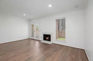2810 Grants Lake Blvd, Sugar Land, TX 77479 - Photo 3