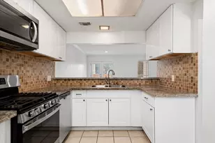 2810 Grants Lake Blvd, Sugar Land, TX 77479 - Photo 7
