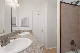 2810 Grants Lake Blvd, Sugar Land, TX 77479 - Photo 17