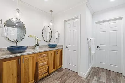 1320 Woodvine Drive, Houston, TX 77055 - Photo 31
