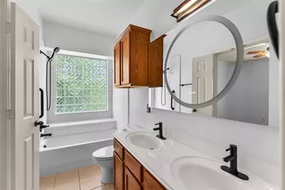 6607 Lake Woodlands Drive #431, The Woodlands, TX 77382 - Photo 17