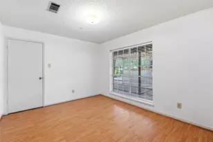 235 Thunderbird Ct, Conroe, TX 77304 - Photo 37