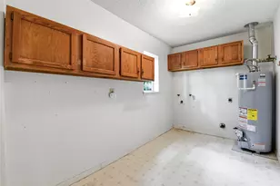 235 Thunderbird Ct, Conroe, TX 77304 - Photo 33