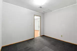 235 Thunderbird Ct, Conroe, TX 77304 - Photo 41