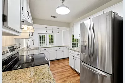 235 Thunderbird Court, Conroe, TX 77304 - Photo 23