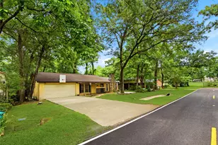 235 Thunderbird Ct, Conroe, TX 77304 - Photo 5
