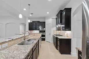 35 N Swanwick Pl, Tomball, TX 77375 - Photo 15