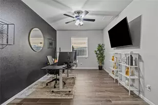 2811 Bisbee Rd, League City, TX 77573 - Photo 9