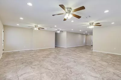 2111 E Lott Avenue, Kingsville, TX 78363 - Photo 5