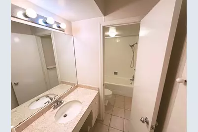 2600 Bellefontaine Street #A18, Houston, TX 77025 - Photo 17