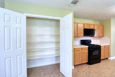 8723 Creek Willow Dr, Tomball, TX 77375 - Photo 9