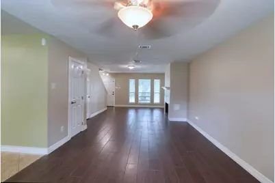 8723 Creek Willow Dr, Tomball, TX 77375 - Photo 3