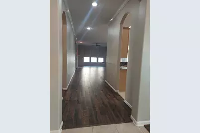 1601 N Lago Vista Court, Pearland, TX 77581 - Photo 9