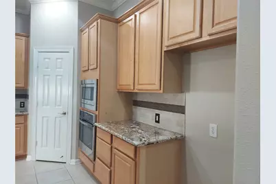 1601 N Lago Vista Court, Pearland, TX 77581 - Photo 11