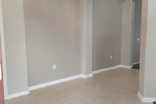 1601 N Lago Vista Ct, Pearland, TX 77581 - Photo 5