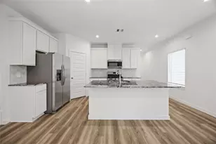 10313 Lancaster Frst Ln, Houston, TX 77051 - Photo 3