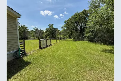 107 Twin Creek Drive, Huntsville, TX 77320 - Photo 27