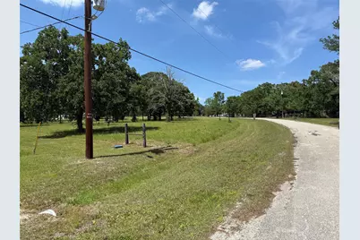 107 Twin Creek Drive, Huntsville, TX 77320 - Photo 29