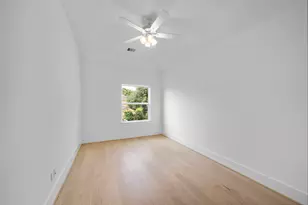 6009 Tyne St, Houston, TX 77007 - Photo 15