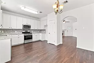 3719 Nichols Ave, Dickinson, TX 77539 - Photo 17