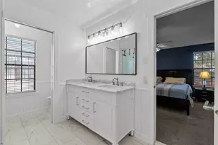 14567 Oak Chase Dr, Houston, TX 77062 - Photo 23