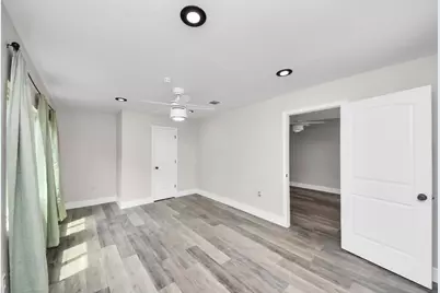 5903 Belneath Street, Houston, TX 77033 - Photo 21