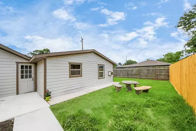 5903 Belneath Street, Houston, TX 77033 - Photo 45