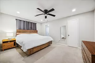 4415 Grass Valley St, Houston, TX 77018 - Photo 9