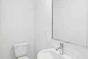 1648 W Tidwell Rd, Houston, TX 77091 - Photo 17