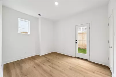 1648 W Tidwell Road, Houston, TX 77091 - Photo 15