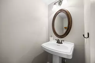 1300 Fairview Ave, Houston, TX 77006 - Photo 13