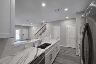 6000 Reims Rd, Houston, TX 77036 - Photo 9