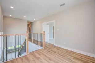 1204 Kiefer Hill Way, Houston, TX 77043 - Photo 19