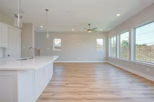 1204 Kiefer Hill Way, Houston, TX 77043 - Photo 15