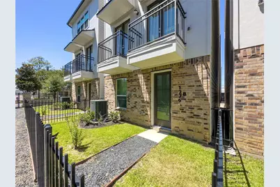 1276 N Post Oak Road #B, Houston, TX 77055 - Photo 3