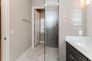 5107 Royal Heath Dr, Houston, TX 77018 - Photo 5