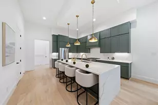 609 W 27th St, Houston, TX 77008 - Photo 7