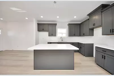 8653 Sunderland Road, Houston, TX 77028 - Photo 11