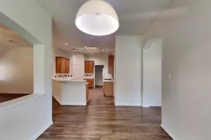 802 Cherry Blossom Dr, League City, TX 77573 - Photo 7