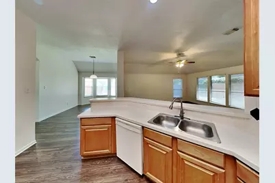 802 Cherry Blossom Drive, League City, TX 77573 - Photo 3